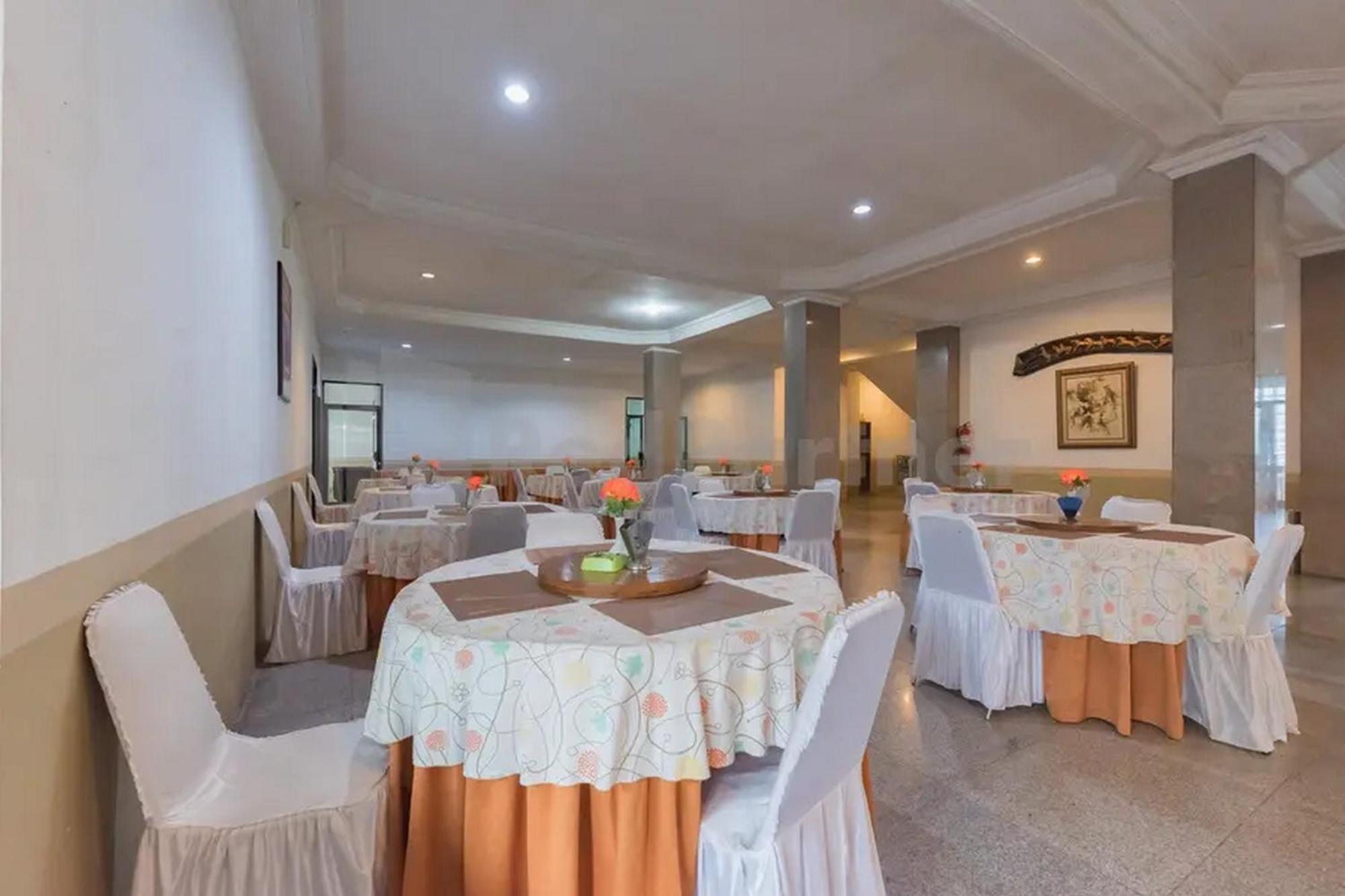 Hotel Ayong Linggarjati Kuningan Mitra Reddoorz Dış mekan fotoğraf