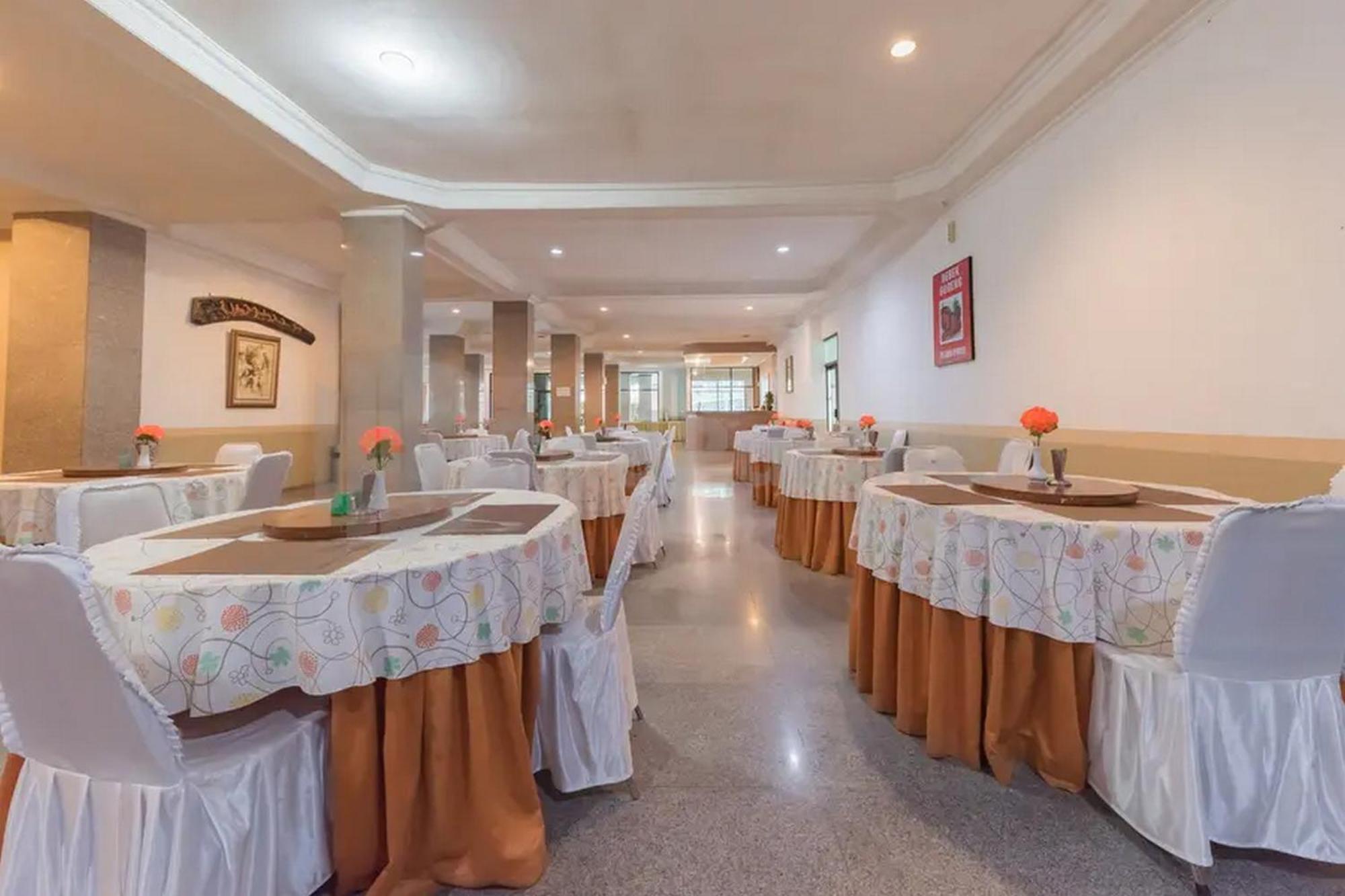 Hotel Ayong Linggarjati Kuningan Mitra Reddoorz Dış mekan fotoğraf