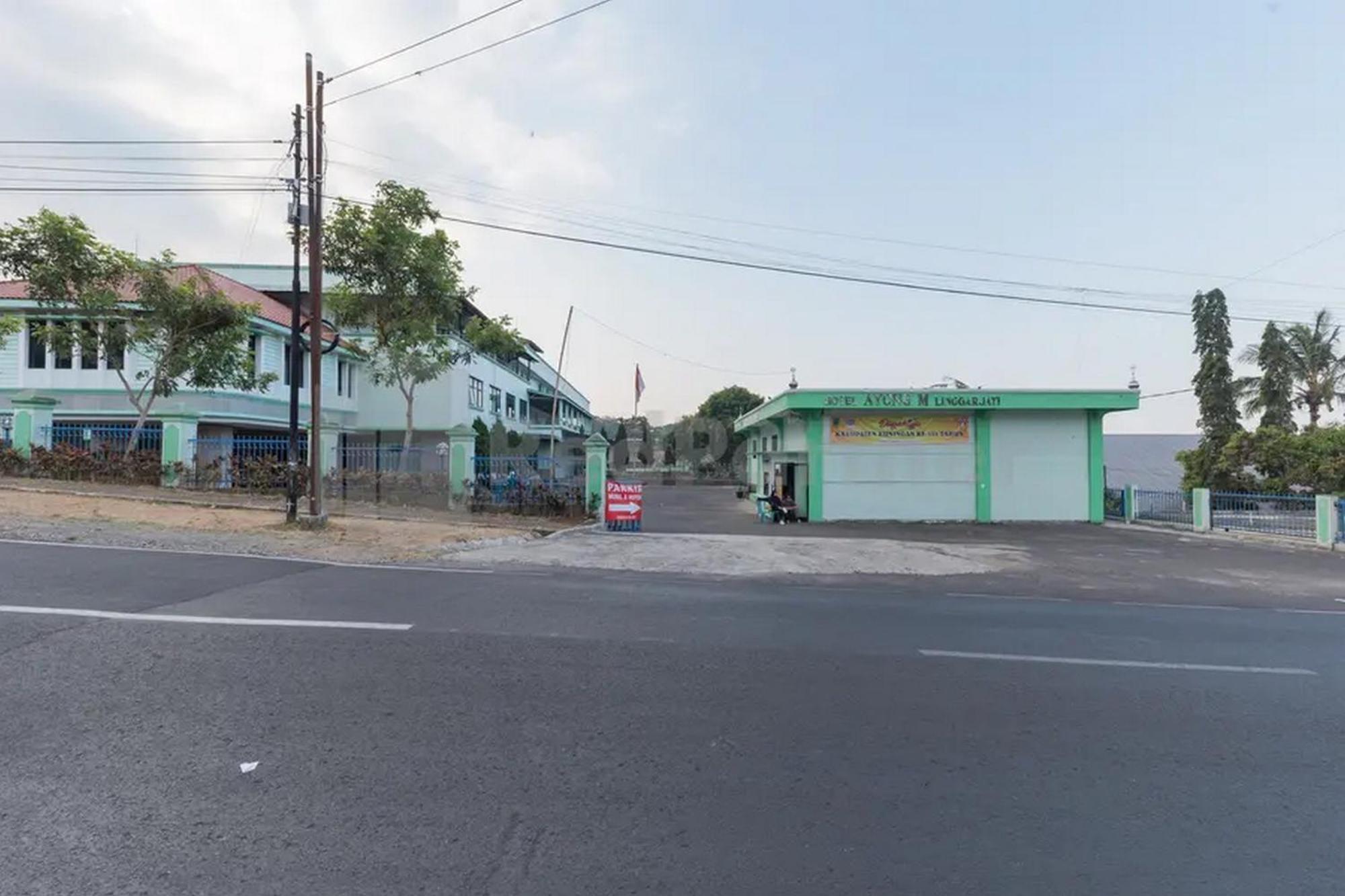 Hotel Ayong Linggarjati Kuningan Mitra Reddoorz Dış mekan fotoğraf
